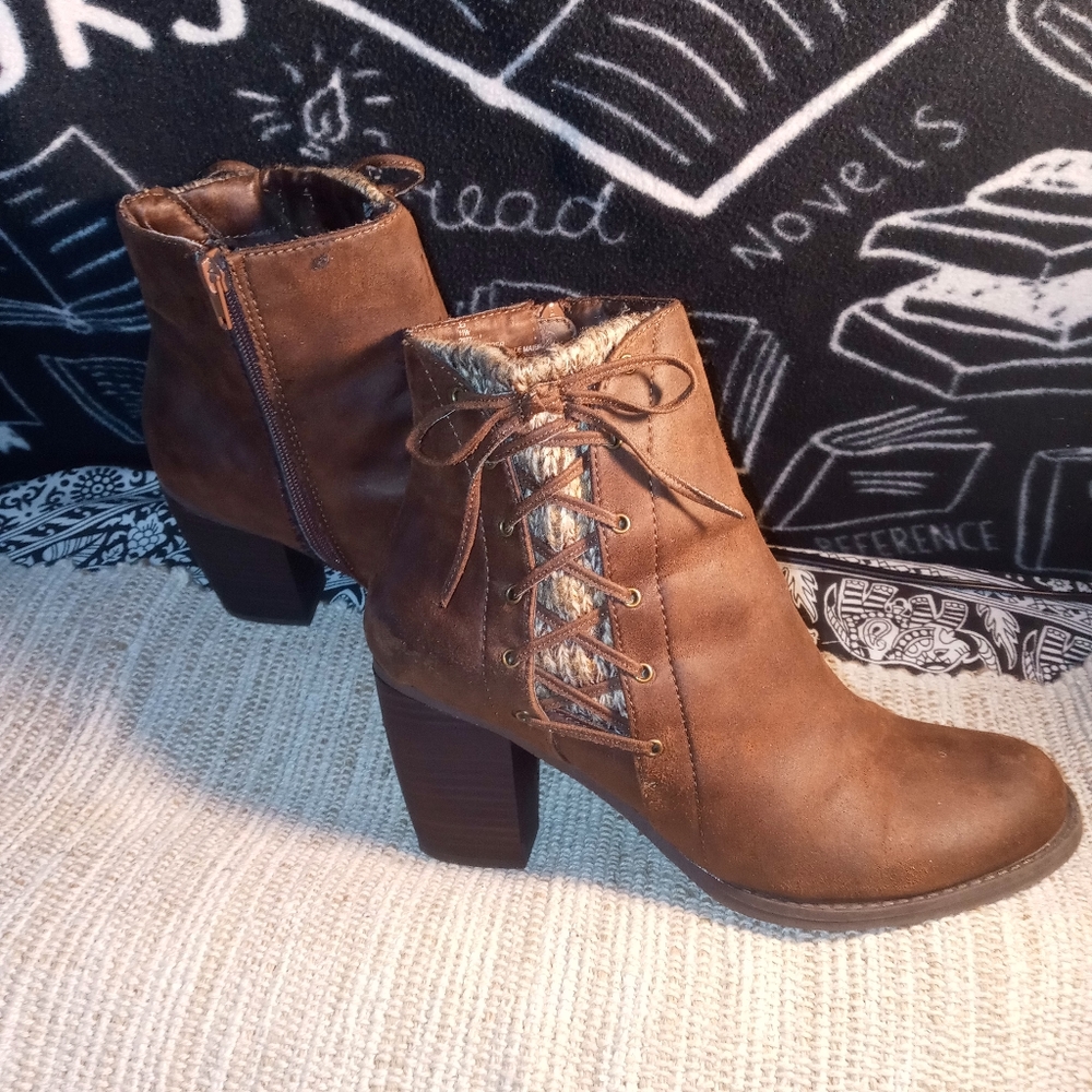 CloudWalker Ankle Booties with flannel lining